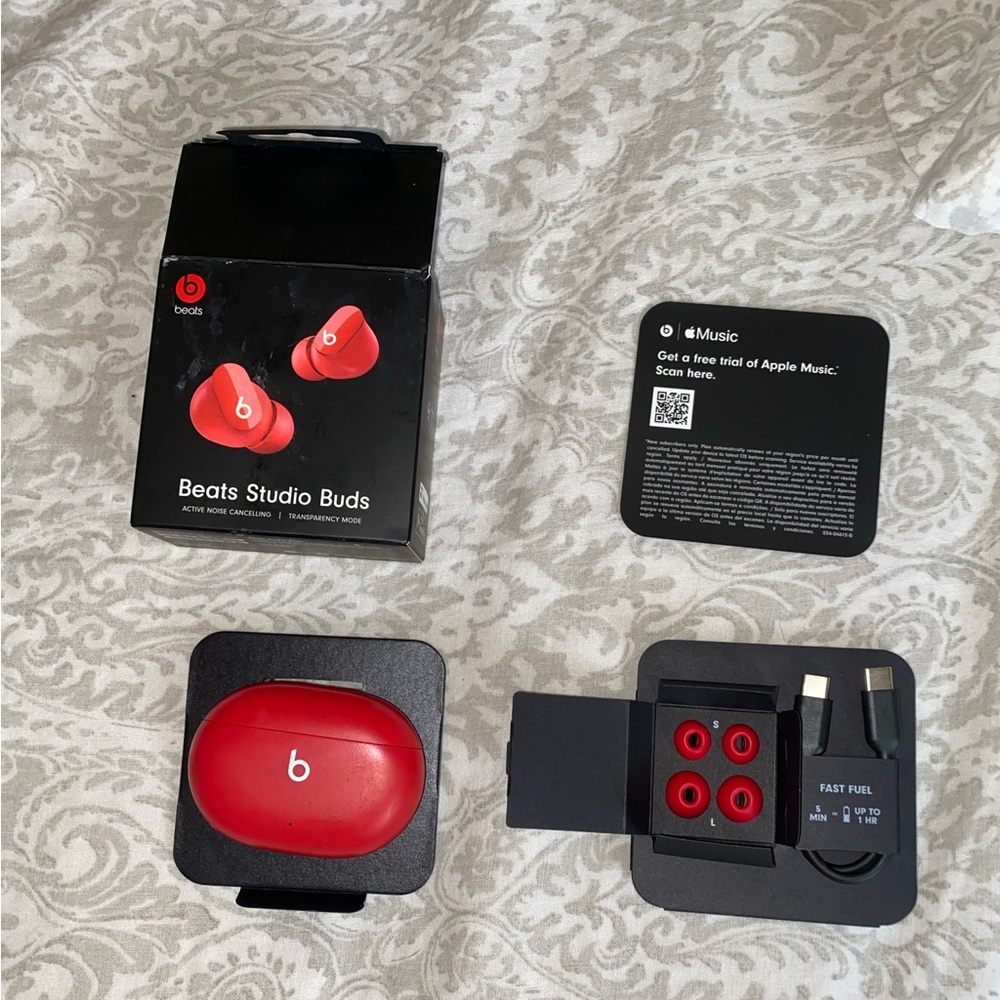 Beats by Dre earbuds RED